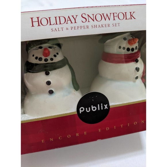 Publix Holiday Snowfolk Salt and Pepper Shaker Set Encore Edition 2006 new - Picture 2 of 3